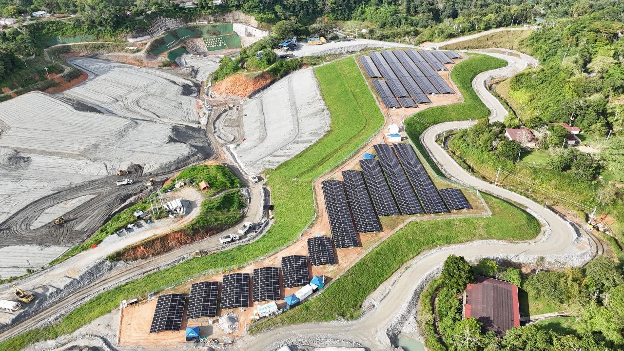 Distributed solar Colombia